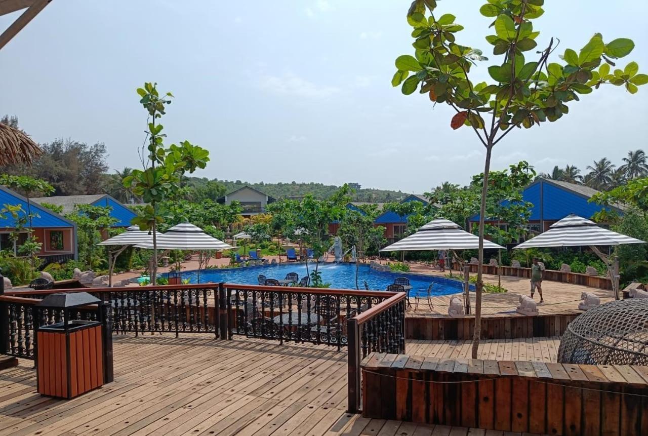Mayfair On Sea, Morjim Beach, Goa ภายนอก รูปภาพ